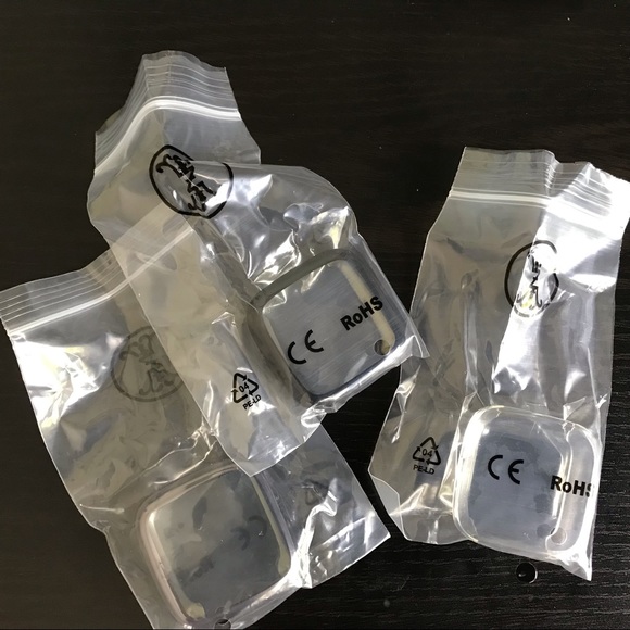 NEW Fitbit Versa 2 Flexible protector - 3 pack - Picture 2 of 8